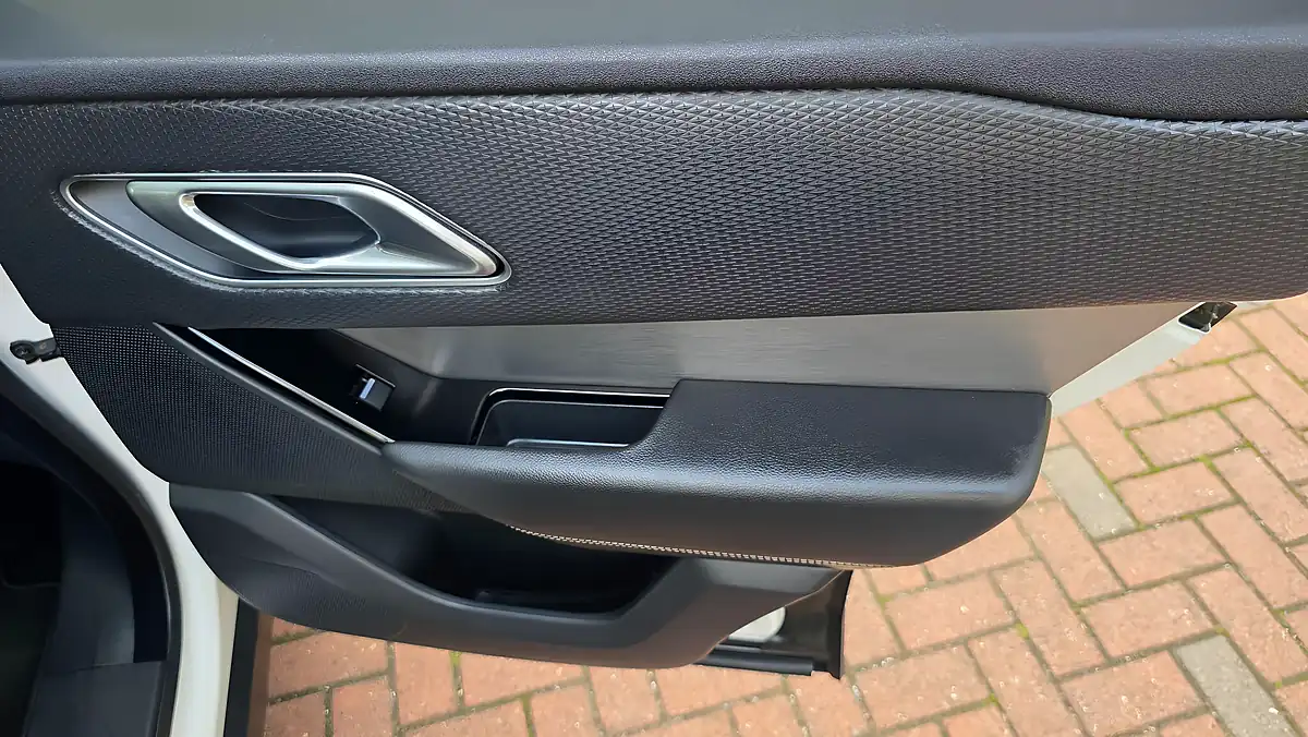 Used 2018 Land Rover Range Rover Velar R-Dynamic S White - Interior and Exterior details 19