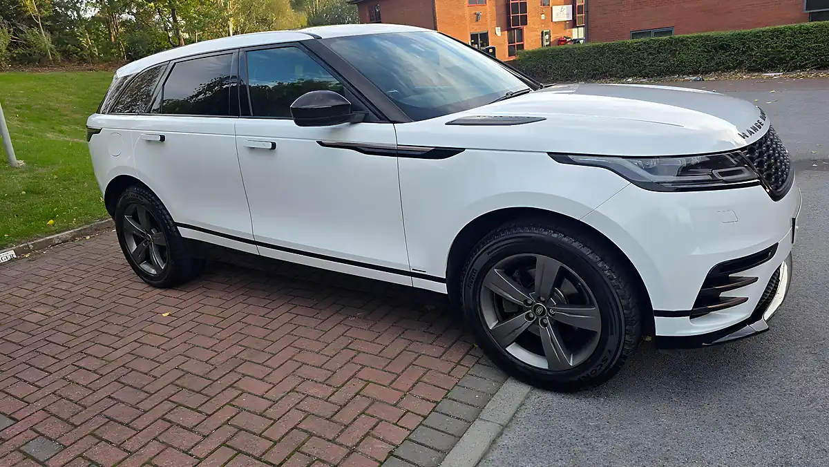 Used 2018 Land Rover Range Rover Velar R-Dynamic S White - Interior and Exterior details 4