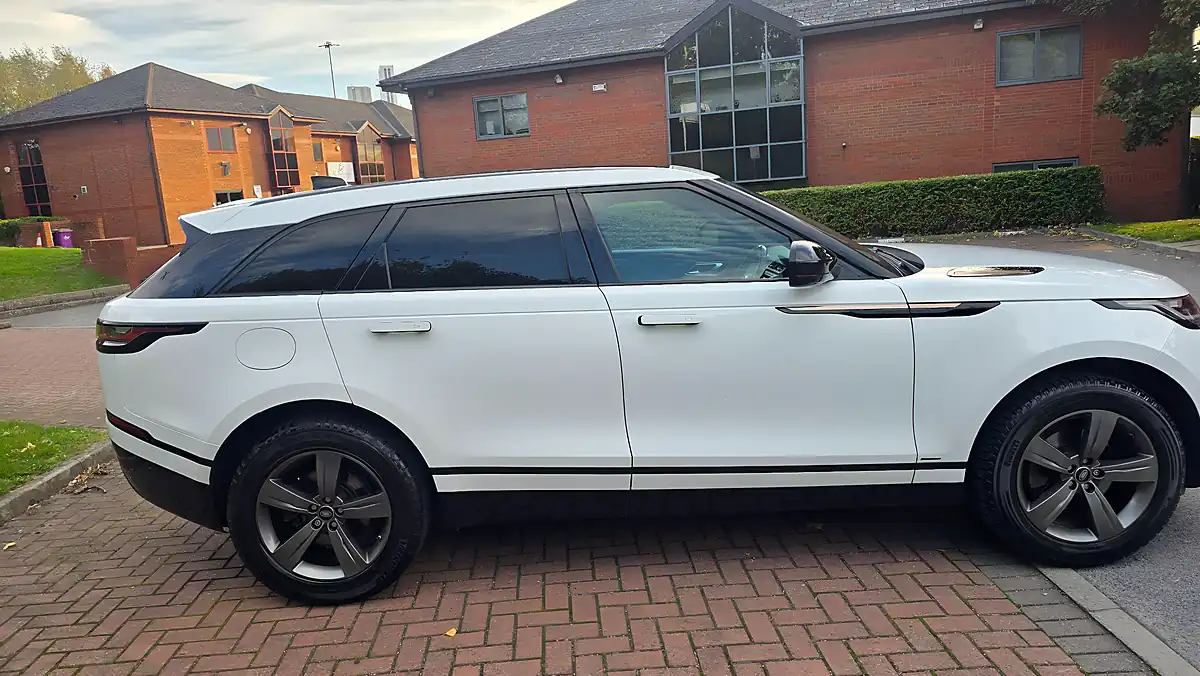 Used 2018 Land Rover Range Rover Velar R-Dynamic S White - Interior and Exterior details 7