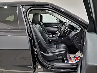 Used 2018 Land Rover Range Rover Velar R-Dynamic Se Black - Interior and Exterior details 9