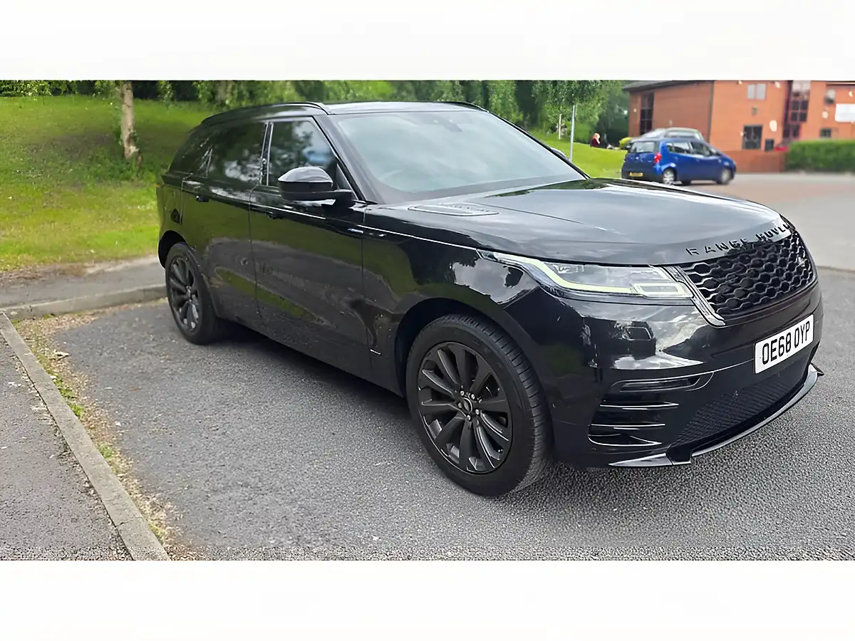Used 2018 Land Rover Range Rover Velar R-Dynamic Se Black - Interior and Exterior details 3