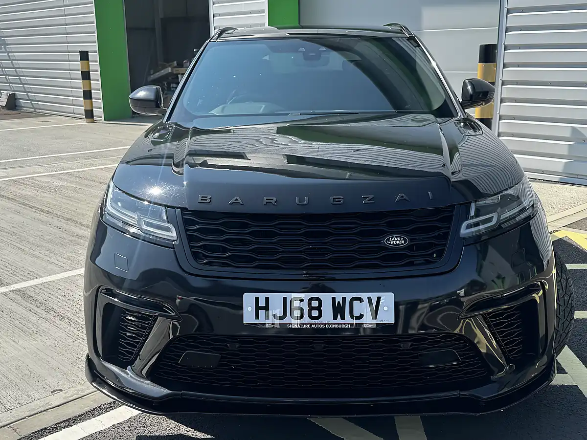 Used 2018 Land Rover Range Rover Velar R-Dynamic Se Black - Interior and Exterior details 3