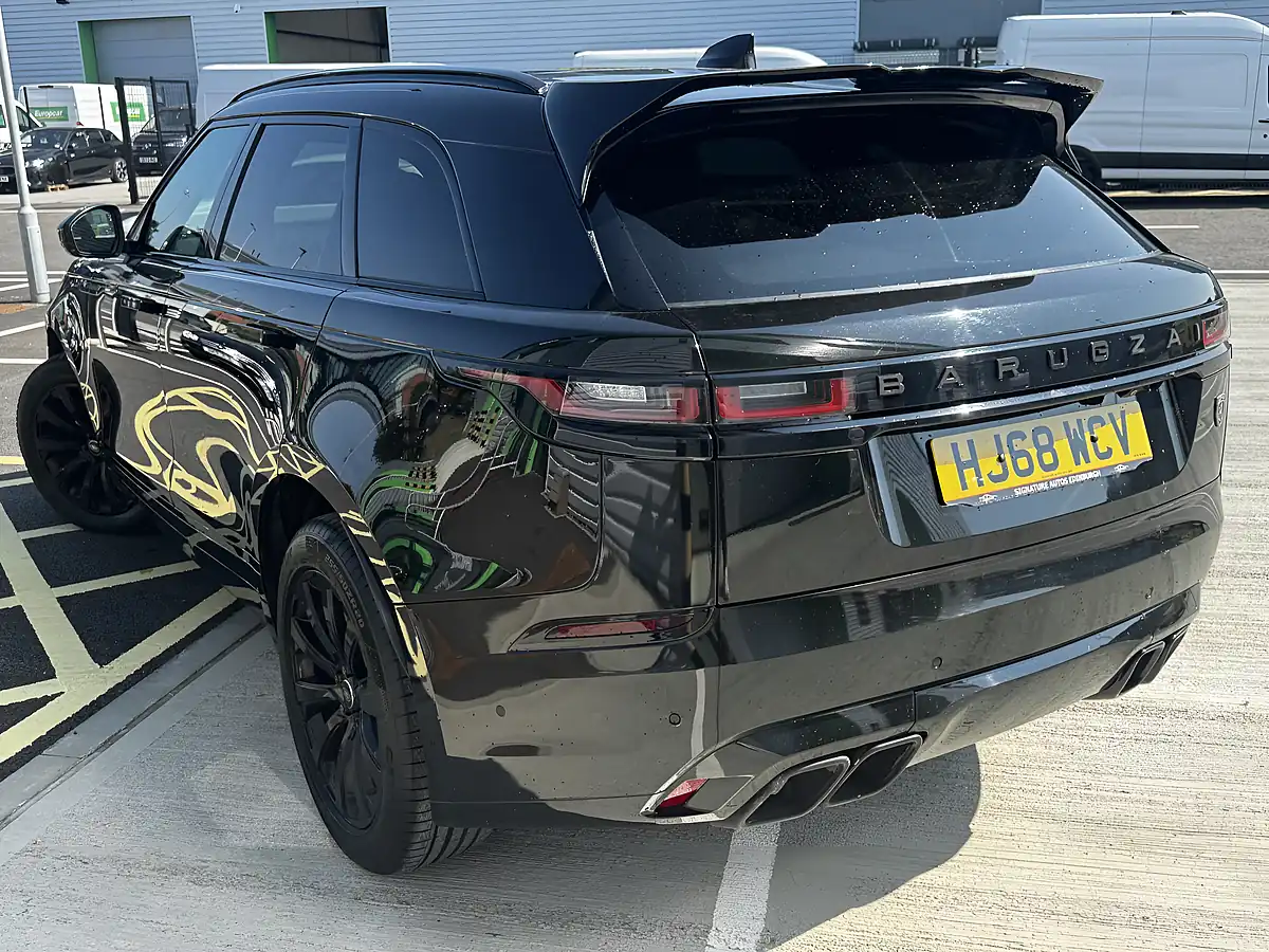 Used 2018 Land Rover Range Rover Velar R-Dynamic Se Black - Interior and Exterior details 5