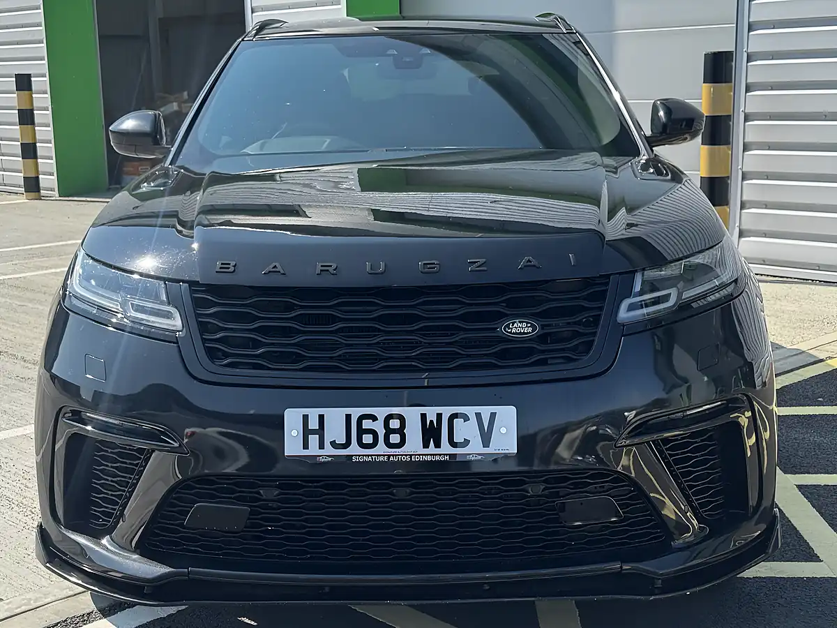 Used 2018 Land Rover Range Rover Velar R-Dynamic Se Black - Interior and Exterior details 6