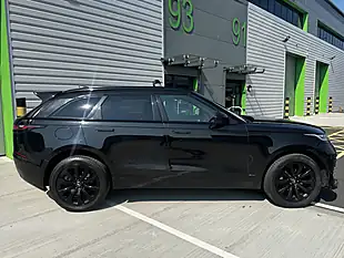 Used 2018 Land Rover Range Rover Velar R-Dynamic Se Black - Interior and Exterior details 8