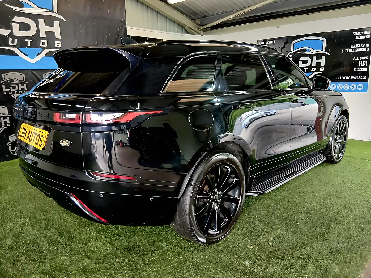 Used 2018 Land Rover Range Rover Velar R-Dynamic Se Black - Interior and Exterior details 3