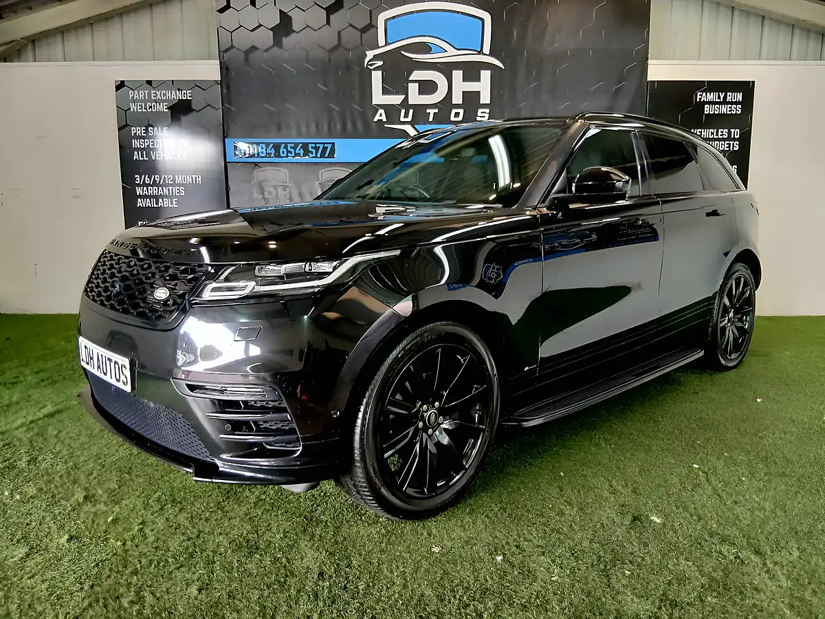 Used 2018 Land Rover Range Rover Velar R-Dynamic Se Black - Interior and Exterior details 7