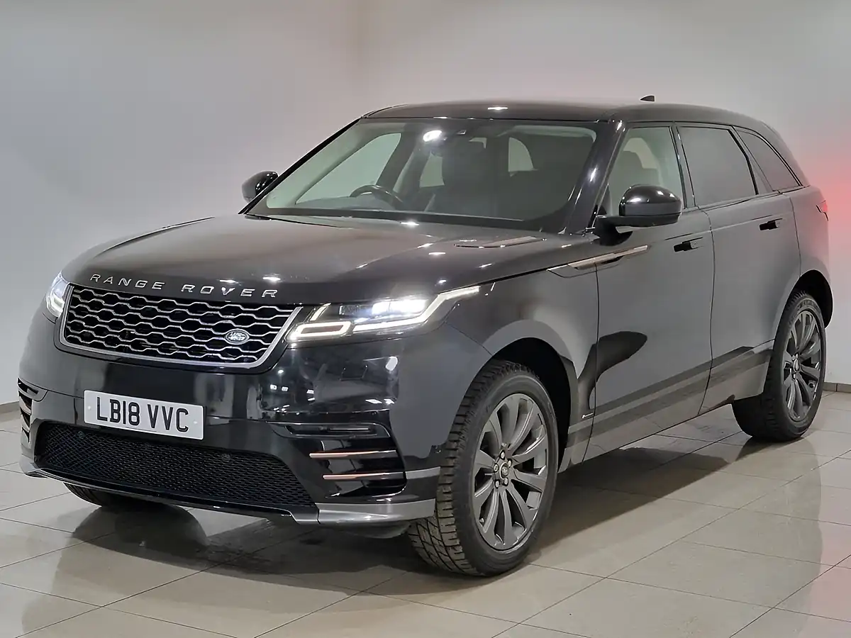 Used 2018 Land Rover Range Rover Velar R-Dynamic Se Black - Interior and Exterior details 3
