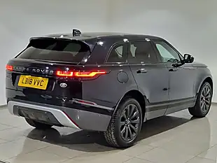 Used 2018 Land Rover Range Rover Velar R-Dynamic Se Black - Interior and Exterior details 6