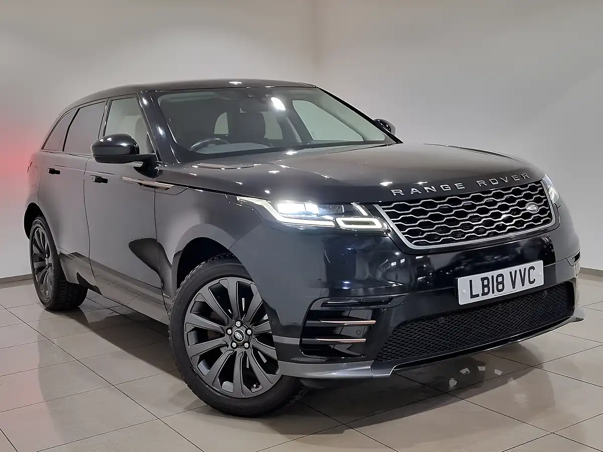 Used 2018 Land Rover Range Rover Velar R-Dynamic Se Black - Interior and Exterior details 7