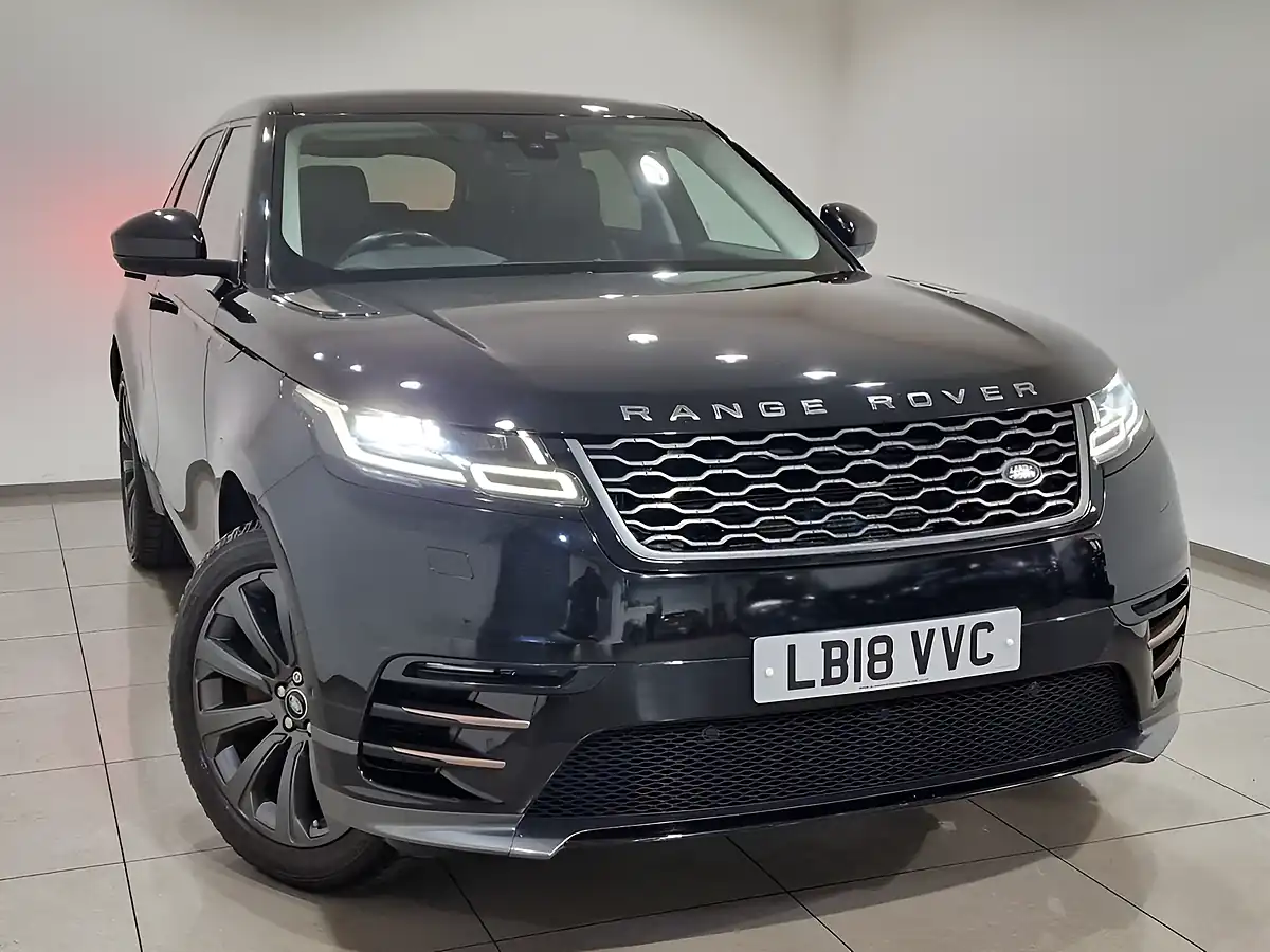 Used 2018 Land Rover Range Rover Velar R-Dynamic Se Black - Interior and Exterior details 8