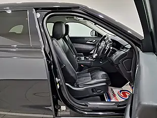Used 2018 Land Rover Range Rover Velar R-Dynamic Se Black - Interior and Exterior details 9