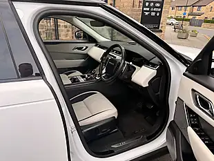 Used 2018 Land Rover Range Rover Velar R-Dynamic Se Fuji White - Interior and Exterior details 15