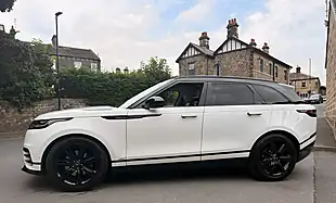 Used 2018 Land Rover Range Rover Velar R-Dynamic Se Fuji White - Interior and Exterior details 8