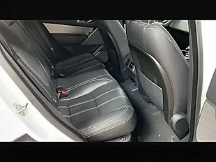 Used 2018 Land Rover Range Rover Velar R-Dynamic Se Fuji White - Interior and Exterior details 11