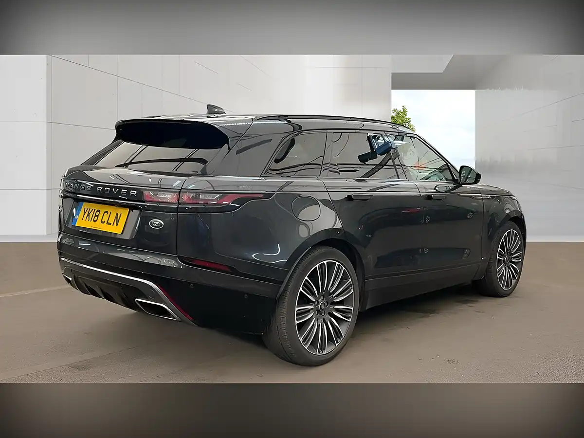 Used 2018 Land Rover Range Rover Velar R-Dynamic Se Grey - Interior and Exterior details 6