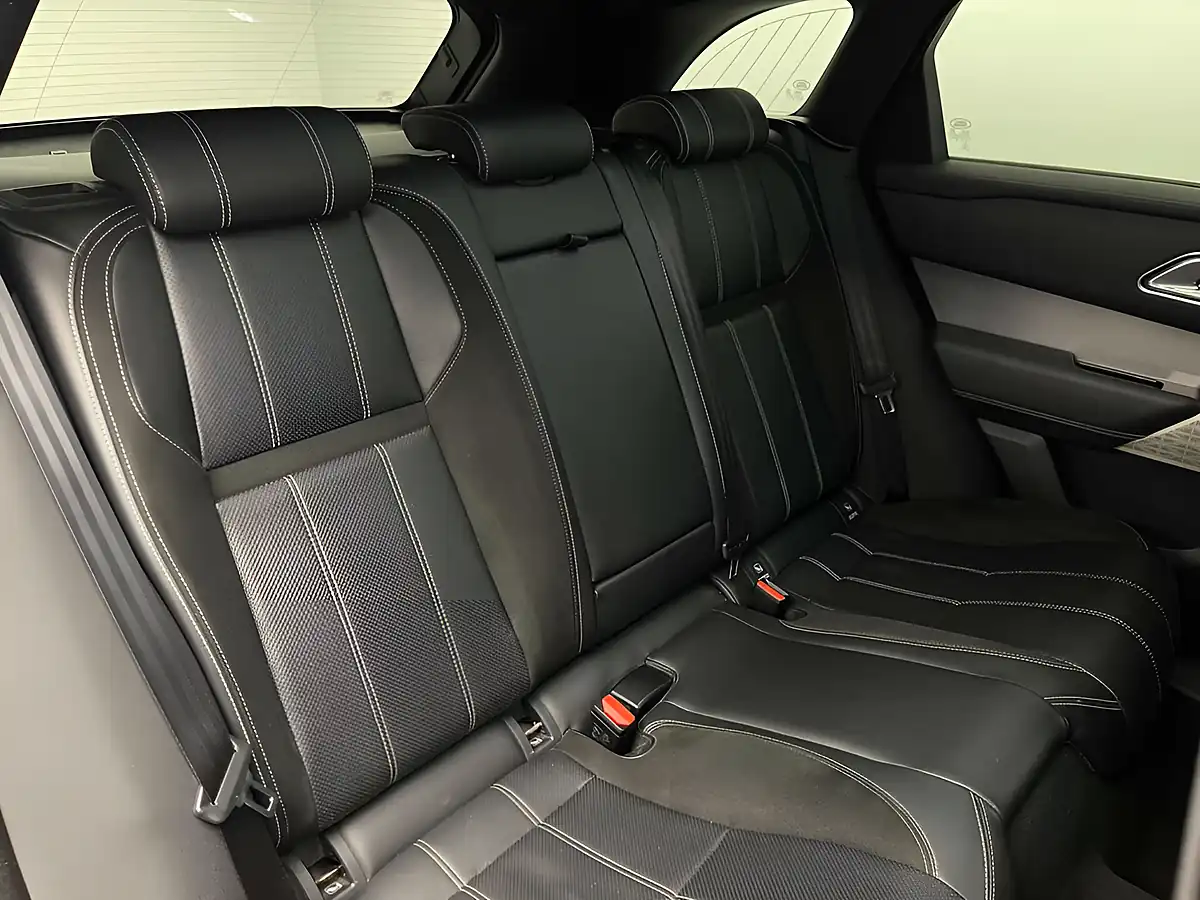 Used 2018 Land Rover Range Rover Velar R-Dynamic Se Grey - Interior and Exterior details 13