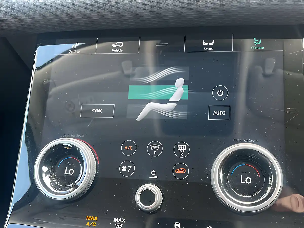 Used 2018 Land Rover Range Rover Velar R-Dynamic Se Narvik Black - Interior and Exterior details 10