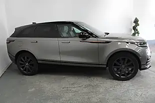 Used 2018 Land Rover Range Rover Velar R-Dynamic Se Silver - Interior and Exterior details 3