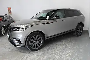 Used 2018 Land Rover Range Rover Velar R-Dynamic Se Silver - Interior and Exterior details 4