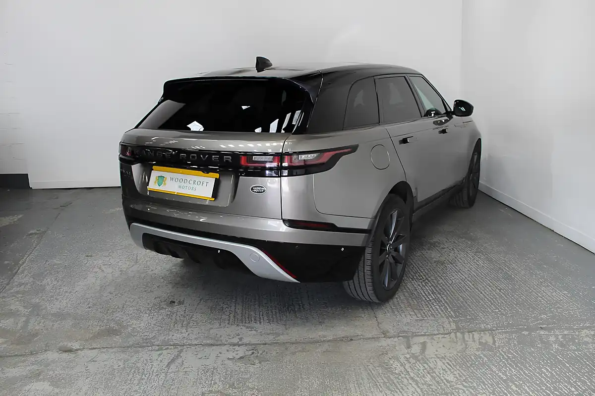 Used 2018 Land Rover Range Rover Velar R-Dynamic Se Silver - Interior and Exterior details 6