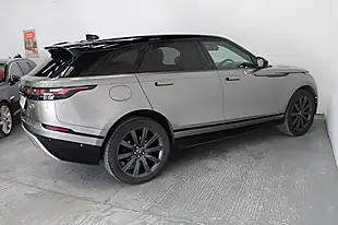 Used 2018 Land Rover Range Rover Velar R-Dynamic Se Silver - Interior and Exterior details 8