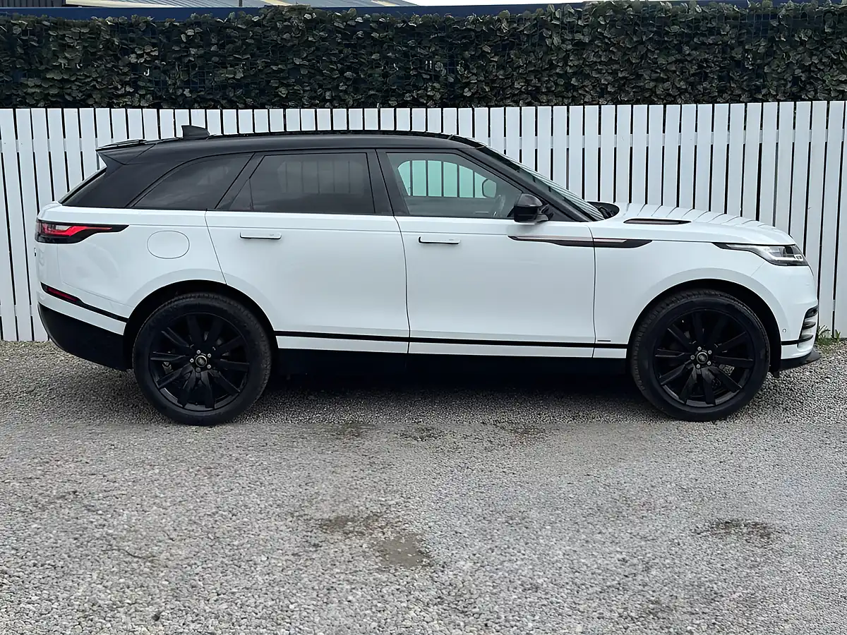 Used 2018 Land Rover Range Rover Velar R-Dynamic Se White - Interior and Exterior details 7