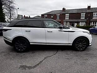 Used 2018 Land Rover Range Rover Velar R-Dynamic Se White - Interior and Exterior details 10