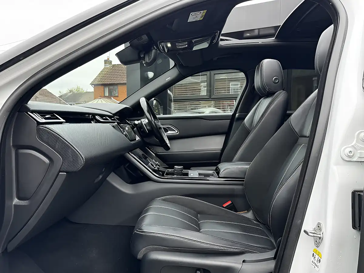 Used 2018 Land Rover Range Rover Velar R-Dynamic Se White - Interior and Exterior details 18