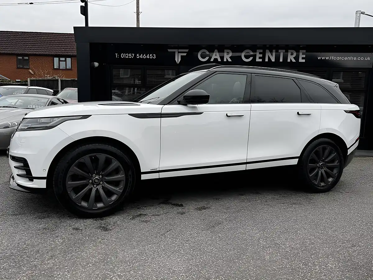 Used 2018 Land Rover Range Rover Velar R-Dynamic Se White - Interior and Exterior details 3