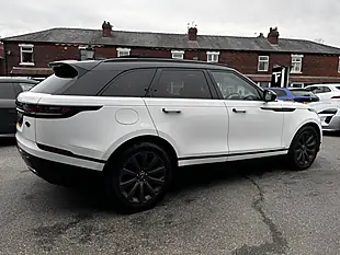 Used 2018 Land Rover Range Rover Velar R-Dynamic Se White - Interior and Exterior details 8