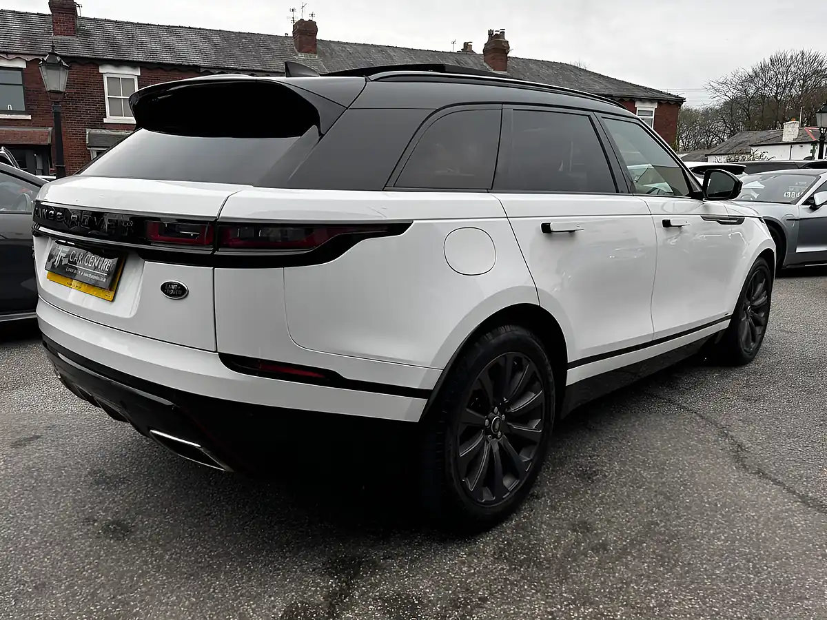 Used 2018 Land Rover Range Rover Velar R-Dynamic Se White - Interior and Exterior details 9