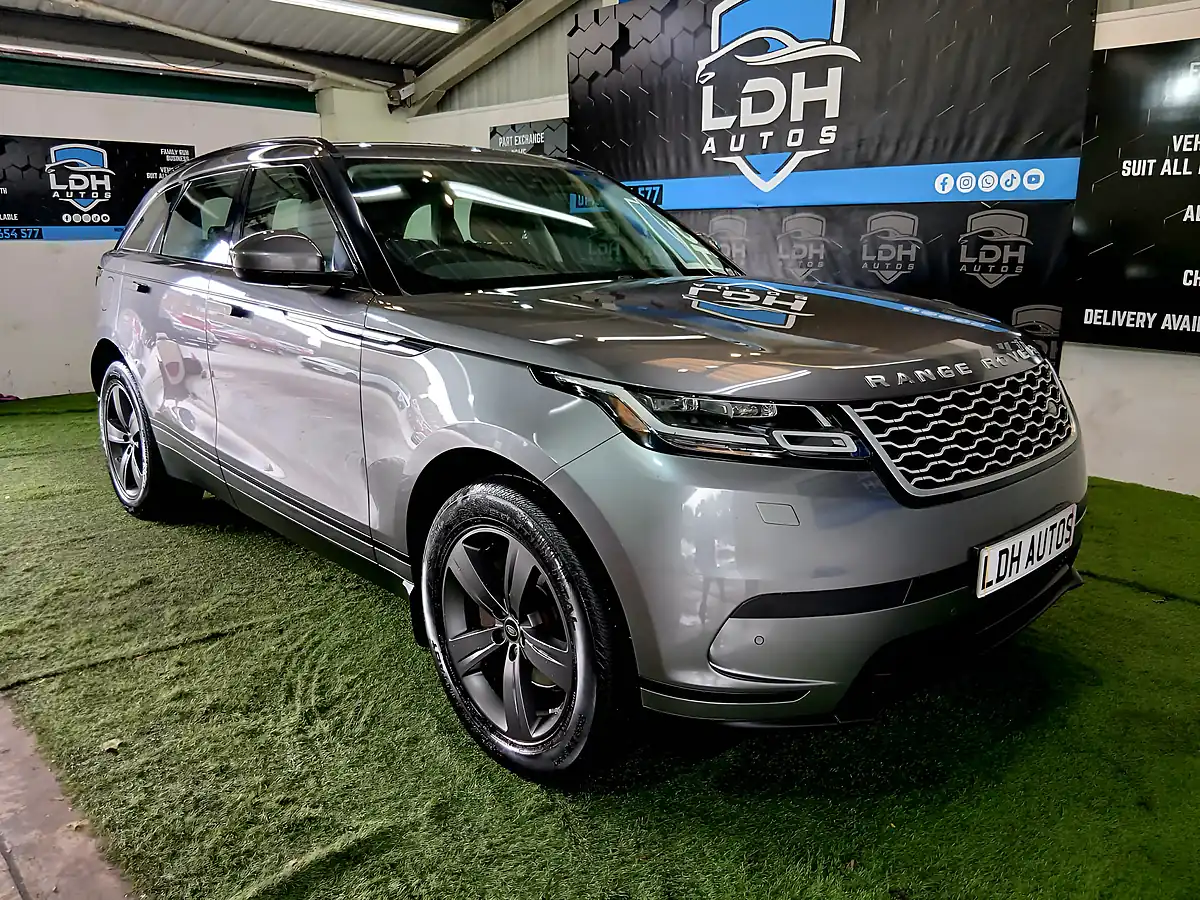 Used 2018 Land Rover Range Rover Velar S Grey - Front View