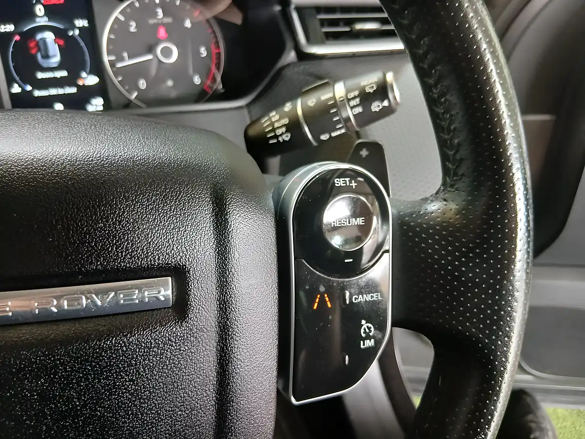 Used 2018 Land Rover Range Rover Velar S Grey - Interior and Exterior details 17