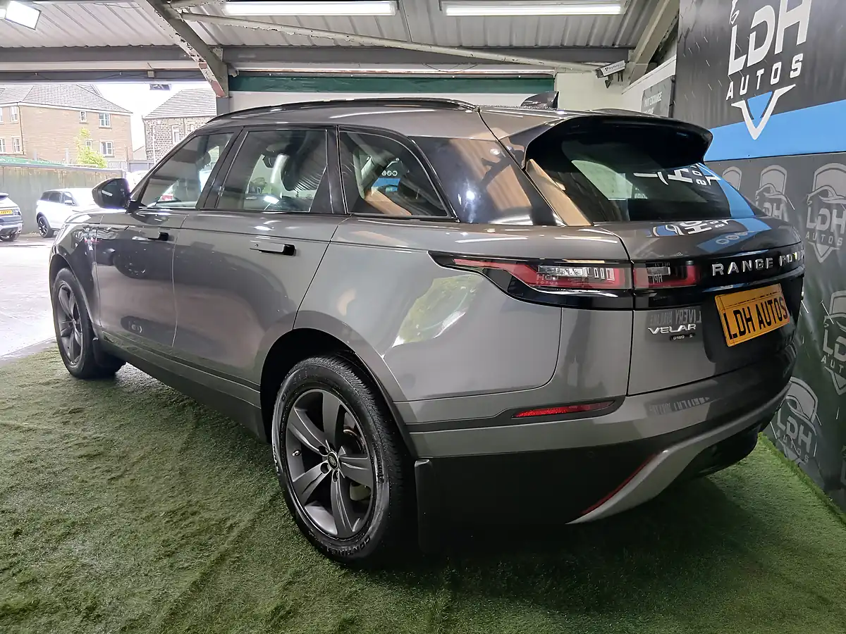 Used 2018 Land Rover Range Rover Velar S Grey - Interior and Exterior details 5
