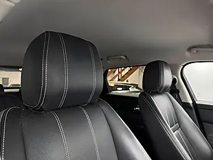 Used 2018 Land Rover Range Rover Velar S White - Interior and Exterior details 12