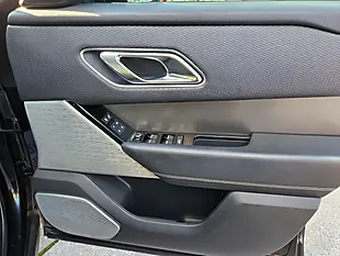 Used 2018 Land Rover Range Rover Velar Se Black - Interior and Exterior details 10