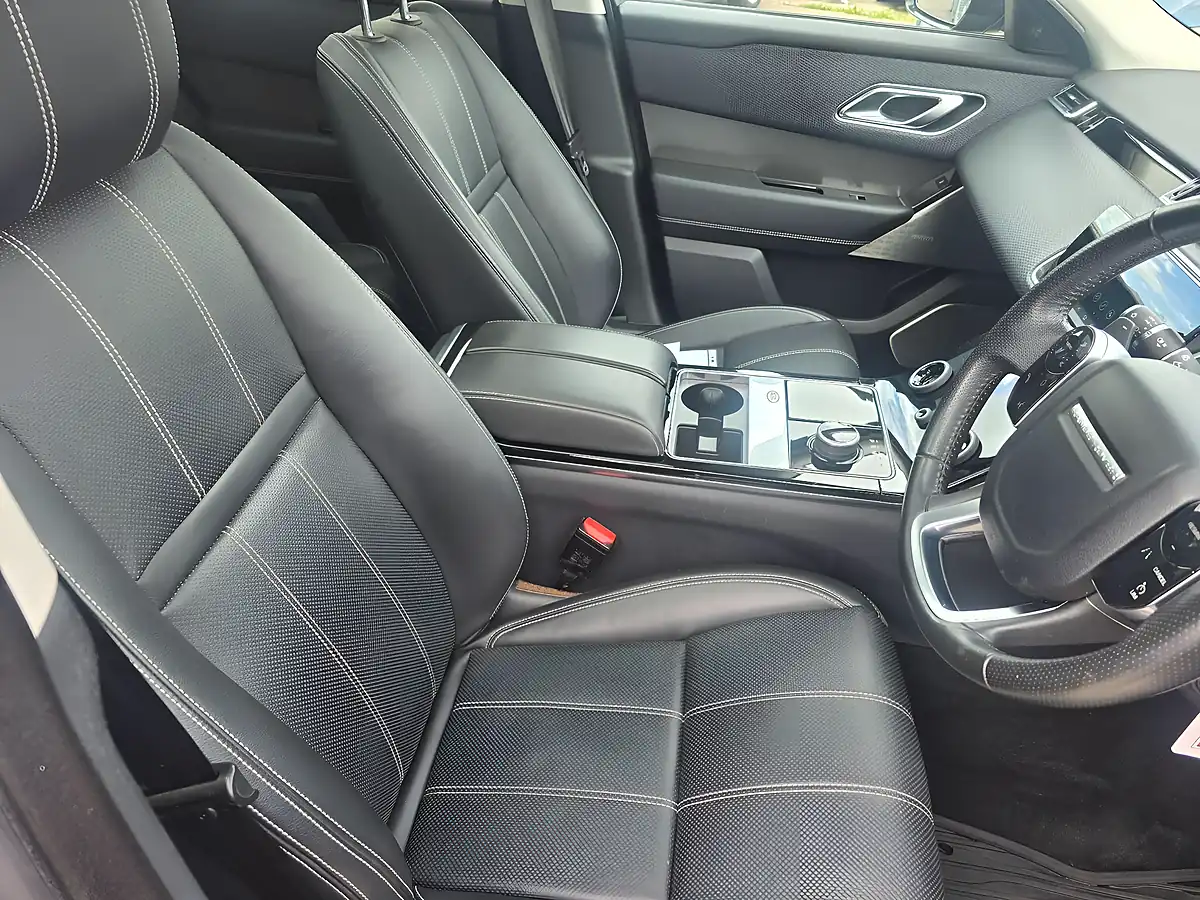 Used 2018 Land Rover Range Rover Velar Se Blue - Interior and Exterior details 12
