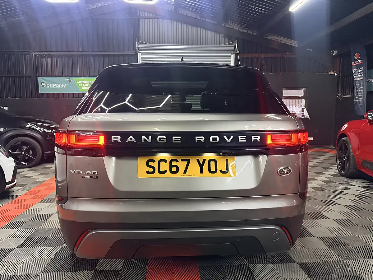 Used 2018 Land Rover Range Rover Velar Se Silver - Interior and Exterior details 10