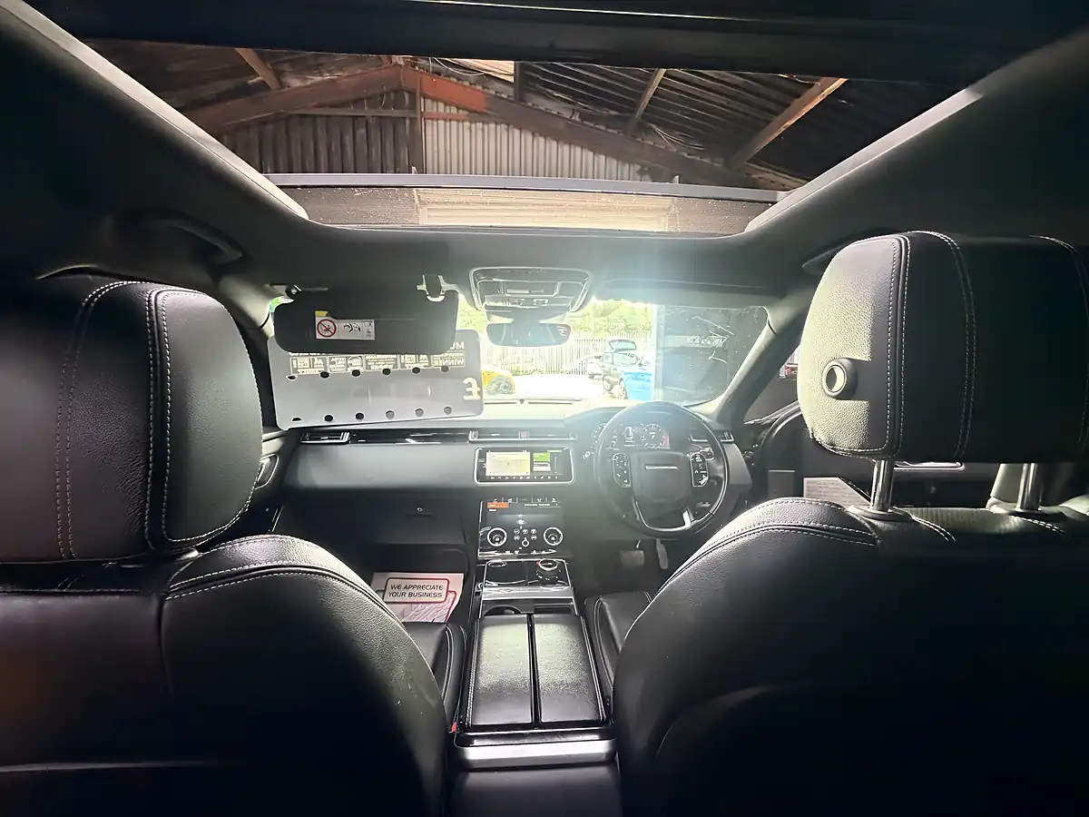 Used 2018 Land Rover Range Rover Velar Se Silver - Interior and Exterior details 16