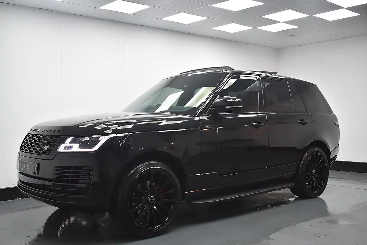 Used 2018 Land Rover Range Rover Vogue Black - Interior and Exterior details 5
