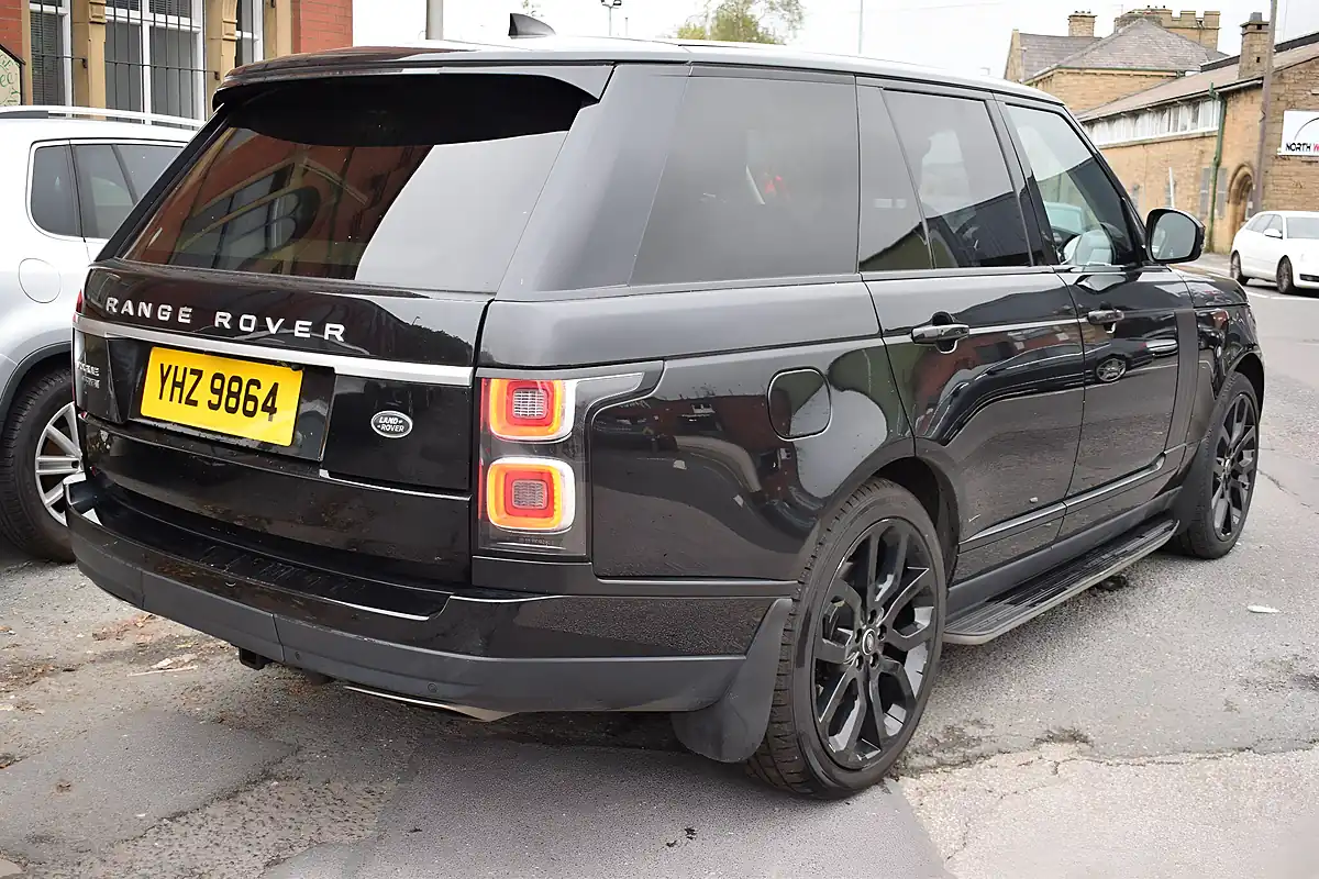 Used 2018 Land Rover Range Rover Vogue Black - Interior and Exterior details 18