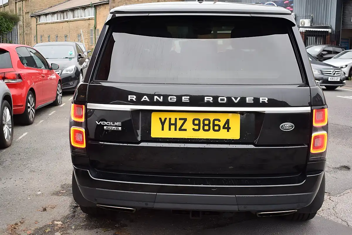 Used 2018 Land Rover Range Rover Vogue Black - Interior and Exterior details 19