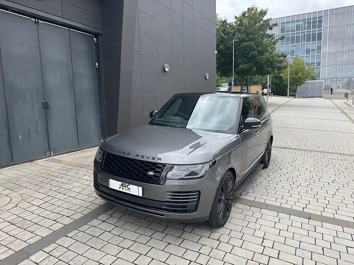 Used 2018 Land Rover Range Rover Vogue Grey - Interior and Exterior details 12