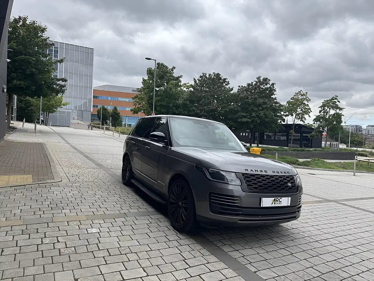 Used 2018 Land Rover Range Rover Vogue Grey - Interior and Exterior details 13