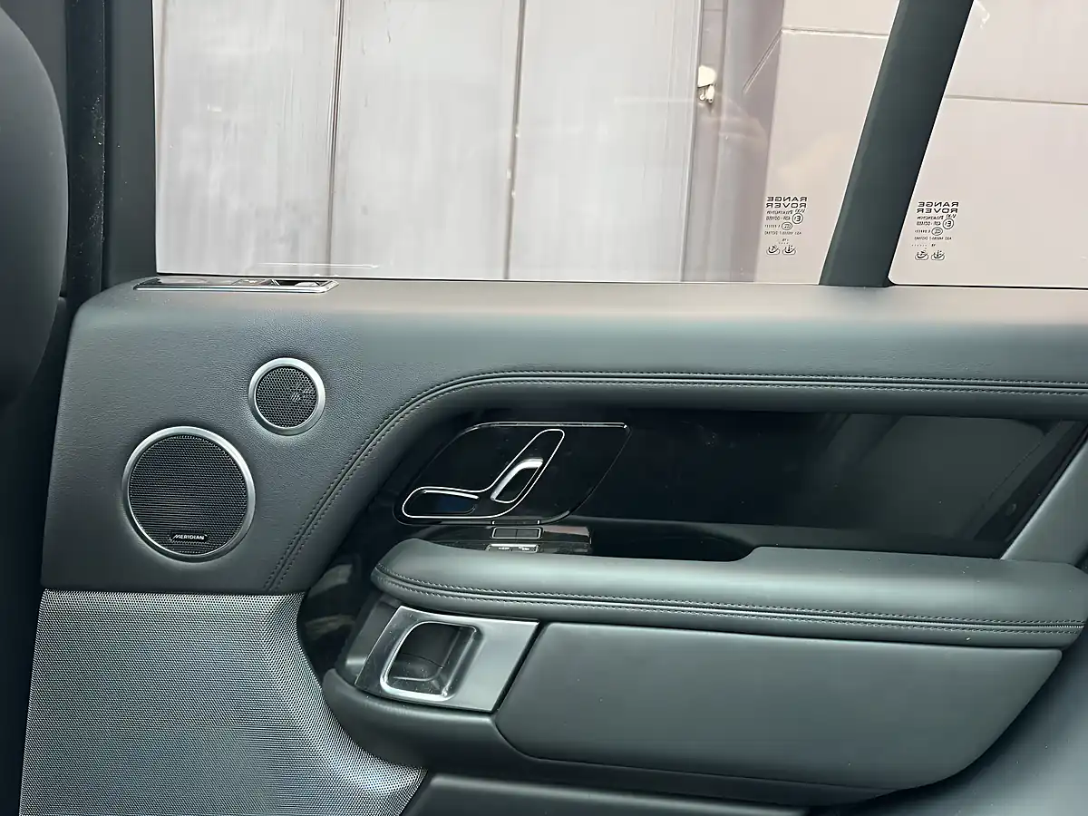 Used 2018 Land Rover Range Rover Vogue Grey - Interior and Exterior details 19