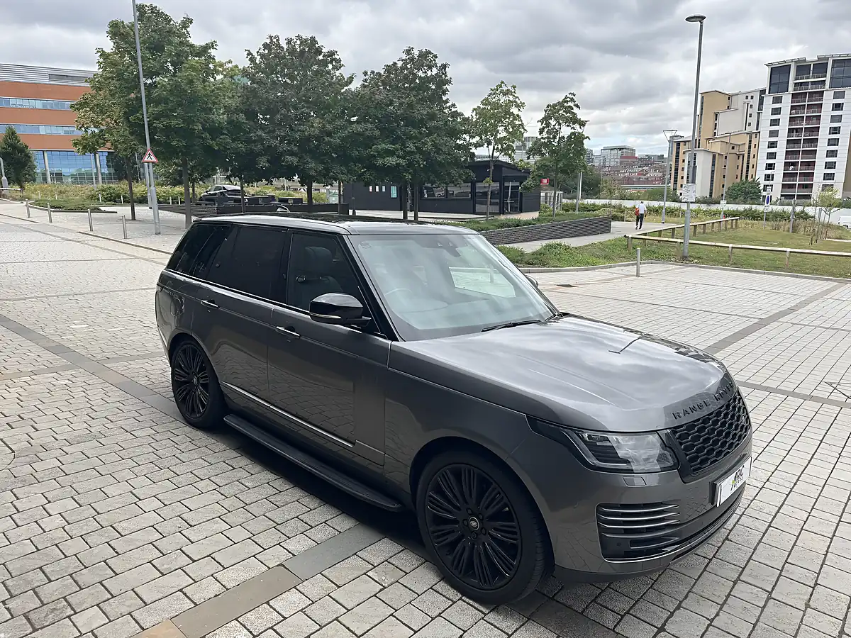 Used 2018 Land Rover Range Rover Vogue Grey - Interior and Exterior details 3