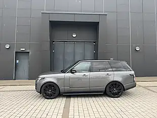 Used 2018 Land Rover Range Rover Vogue Grey - Interior and Exterior details 9