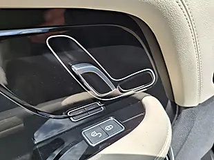 Used 2018 Land Rover Range Rover Vogue Grey - Interior and Exterior details 11