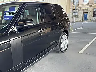 Used 2018 Land Rover Range Rover Vogue Se Black - Interior and Exterior details 12